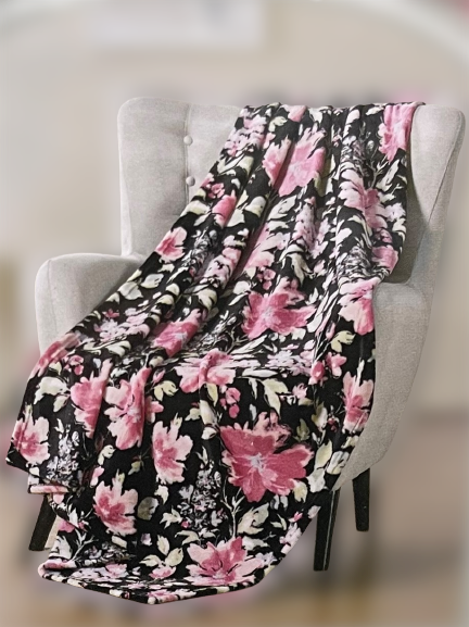 Hudson Essex Allure Floral Plush Throw Blanket